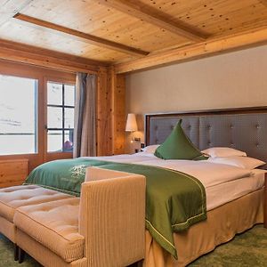 Matterhorn Superior Room